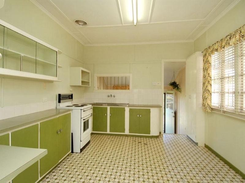 86 Newman Avenue, Camp Hill QLD 4152