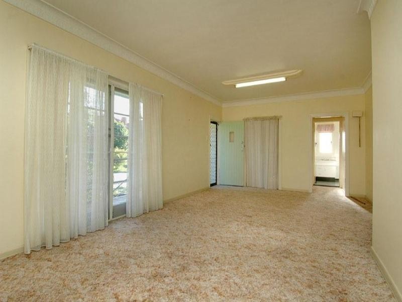 86 Newman Avenue, Camp Hill QLD 4152