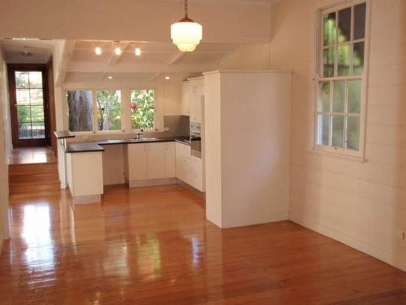 17 Dean Street, Red Hill QLD 4059