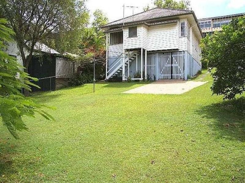 30 Lade Street, Coorparoo QLD 4151