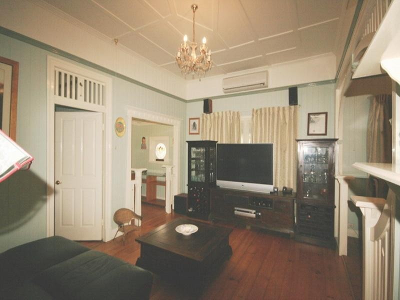 24 Jellicoe Street, Coorparoo QLD 4151