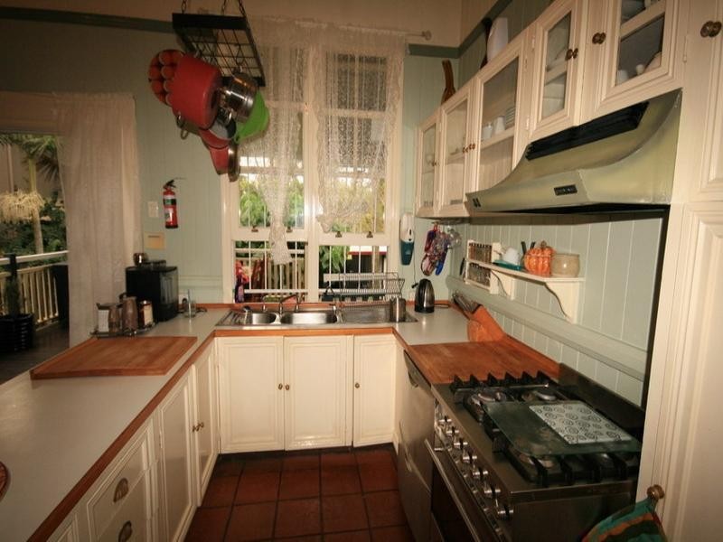 24 Jellicoe Street, Coorparoo QLD 4151