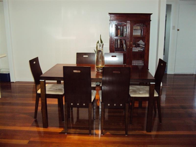 8 Sydney Avenue, Camp Hill QLD 4152