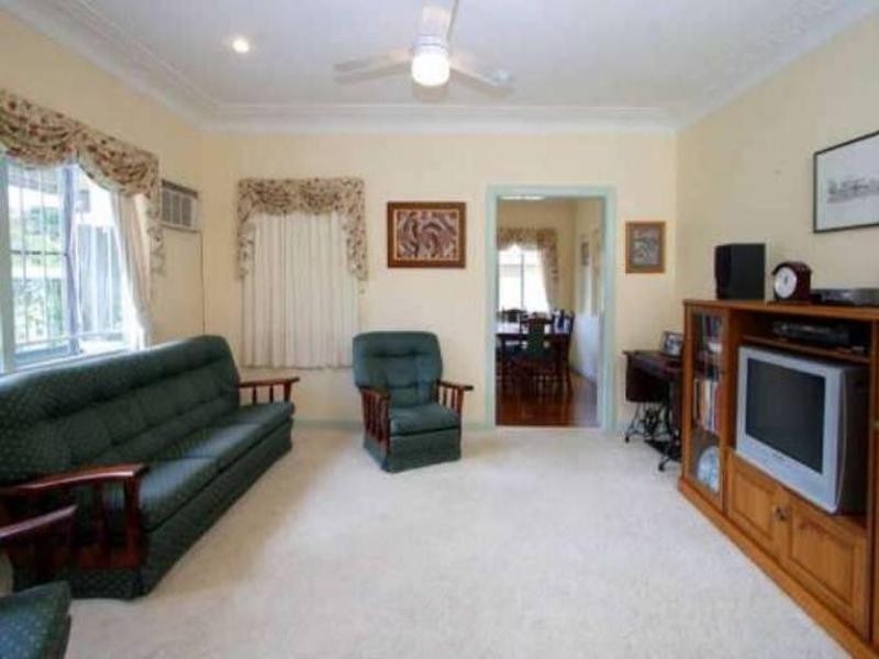 95 Solar Street, Coorparoo QLD 4151