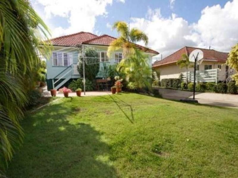 95 Solar Street, Coorparoo QLD 4151