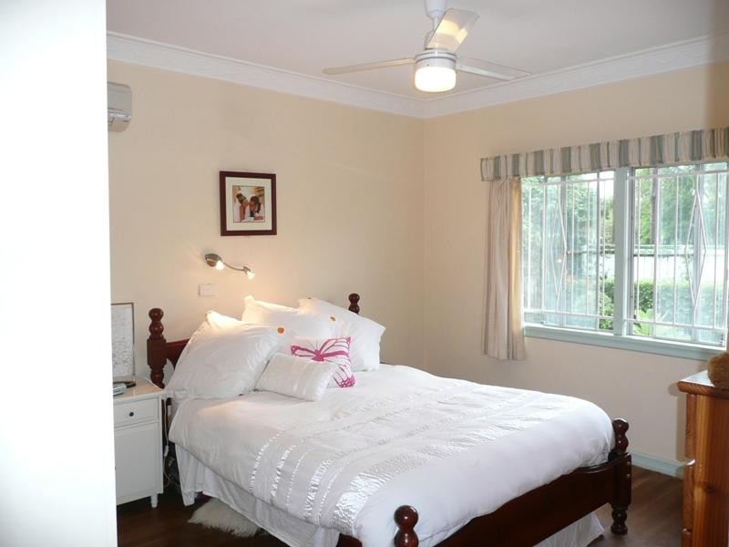 95 Solar Street, Coorparoo QLD 4151