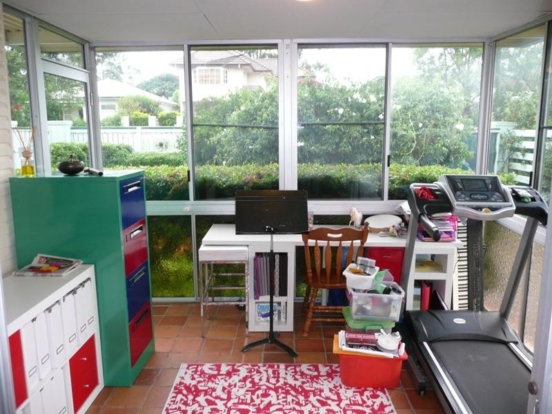 95 Solar Street, Coorparoo QLD 4151