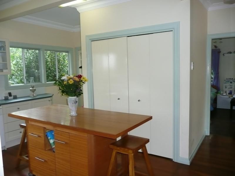 95 Solar Street, Coorparoo QLD 4151