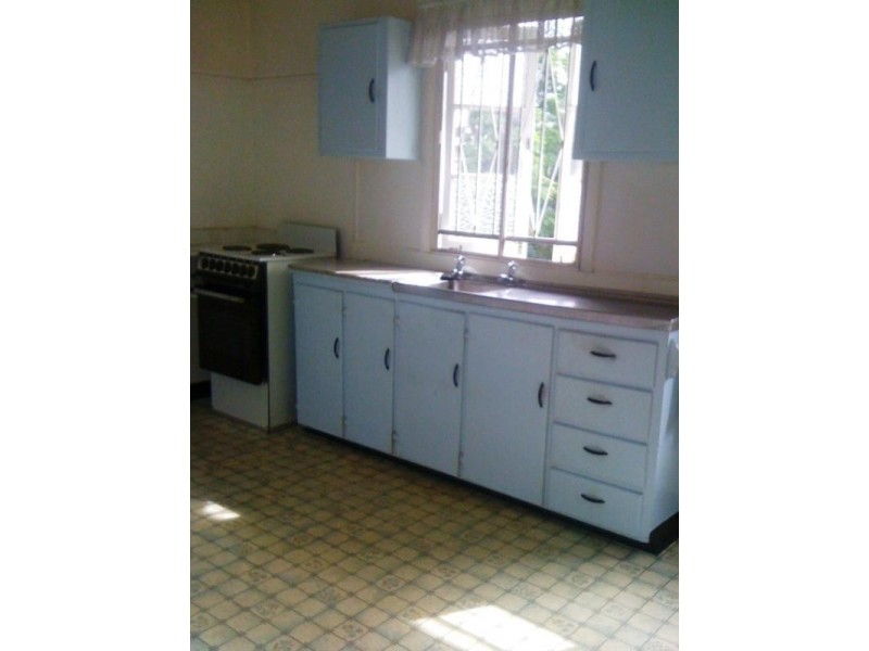 12 Flavelle Street, Carina QLD 4152