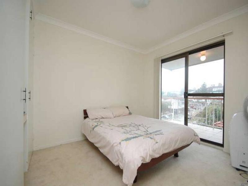 4/6 Nicklin Street, Coorparoo QLD 4151