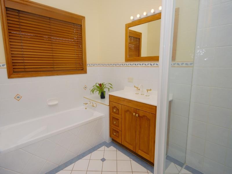 12 Ash Court, Mount Gravatt East QLD 4122