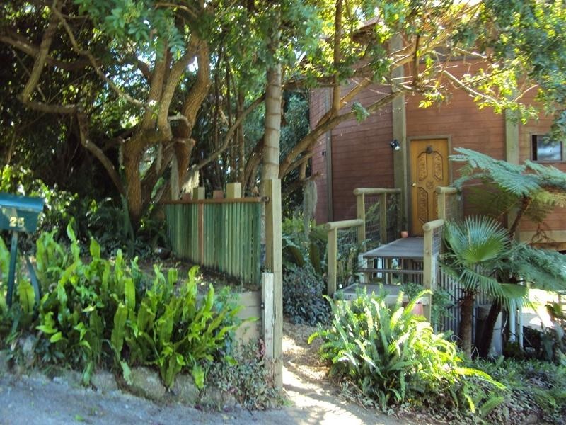 25 North Road, Lower Beechmont QLD 4211