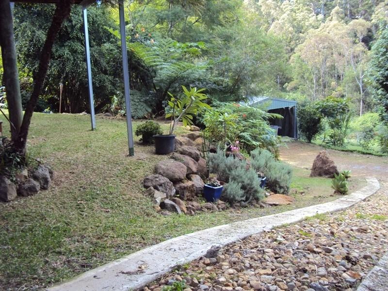 25 North Road, Lower Beechmont QLD 4211