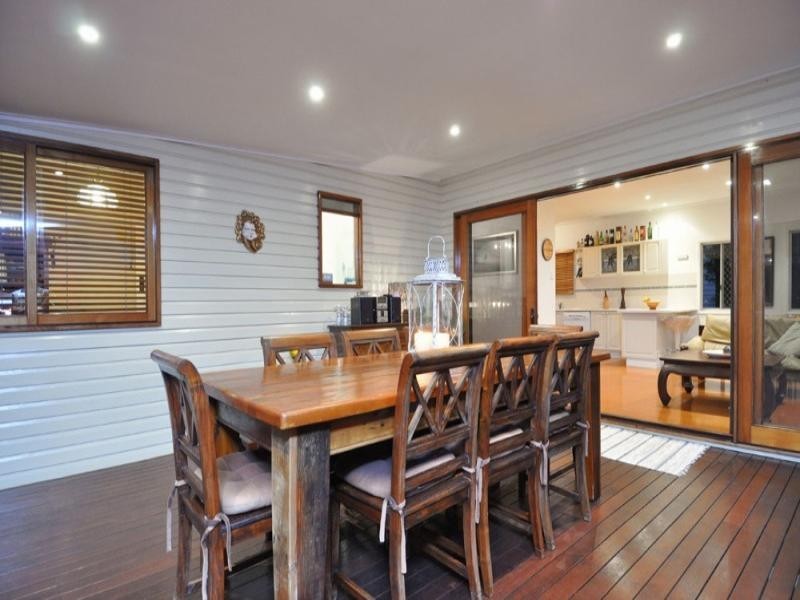 19 Jerome Street, Coorparoo QLD 4151