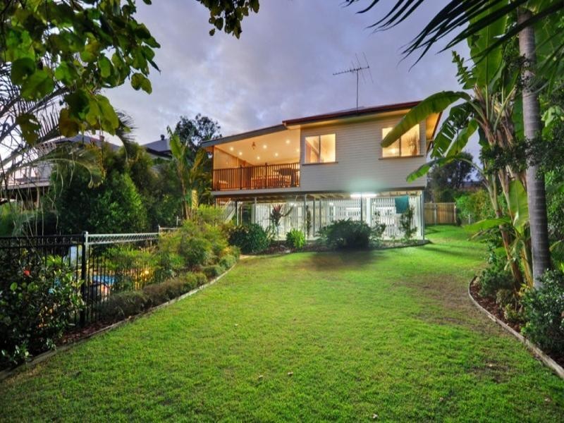 19 Jerome Street, Coorparoo QLD 4151