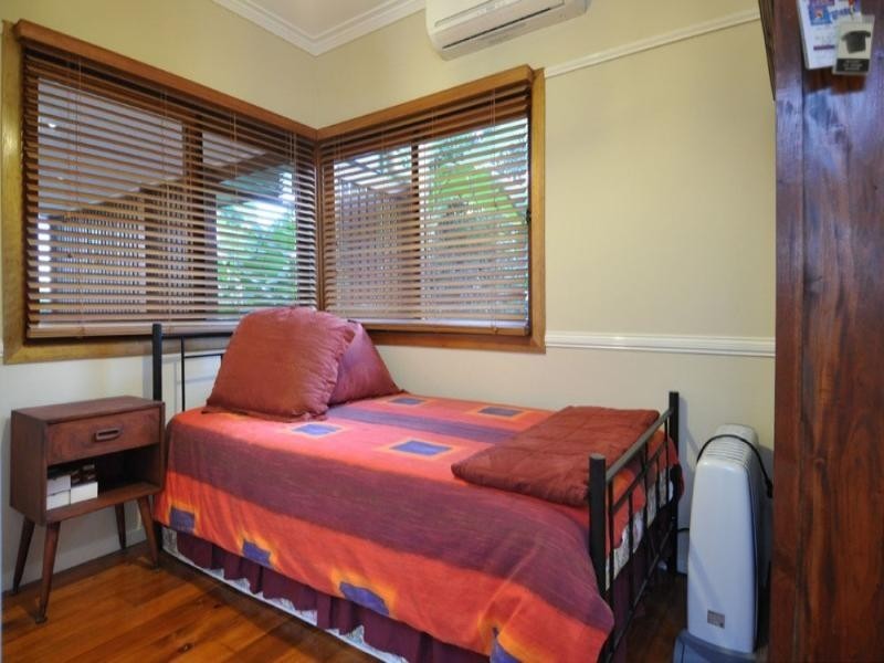 19 Jerome Street, Coorparoo QLD 4151