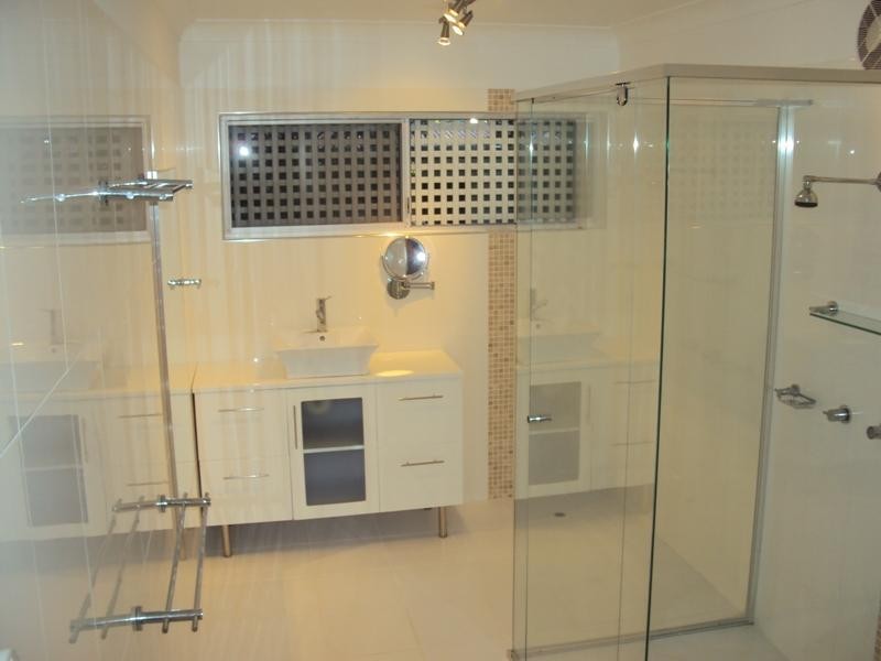 64 Mars Street, Coorparoo QLD 4151