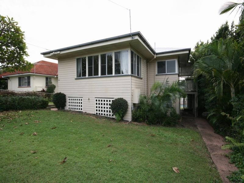 58 Sydney Avenue, Camp Hill QLD 4152