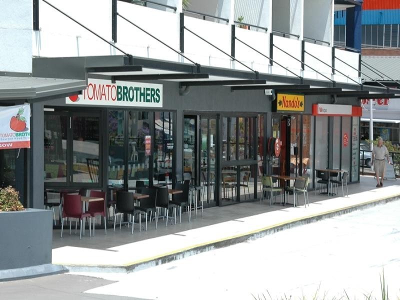 3/8 Kitchener, Coorparoo QLD 4151