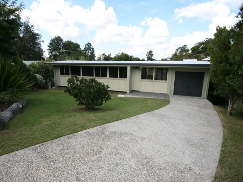 12 Hull Street, Carina QLD 4152