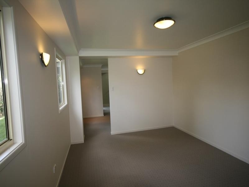 12 Hull Street, Carina QLD 4152