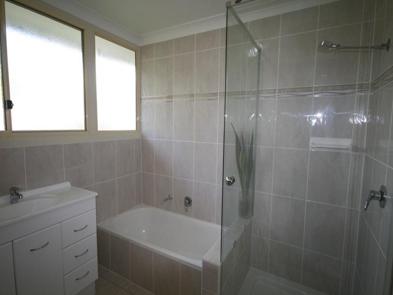 12 Hull Street, Carina QLD 4152