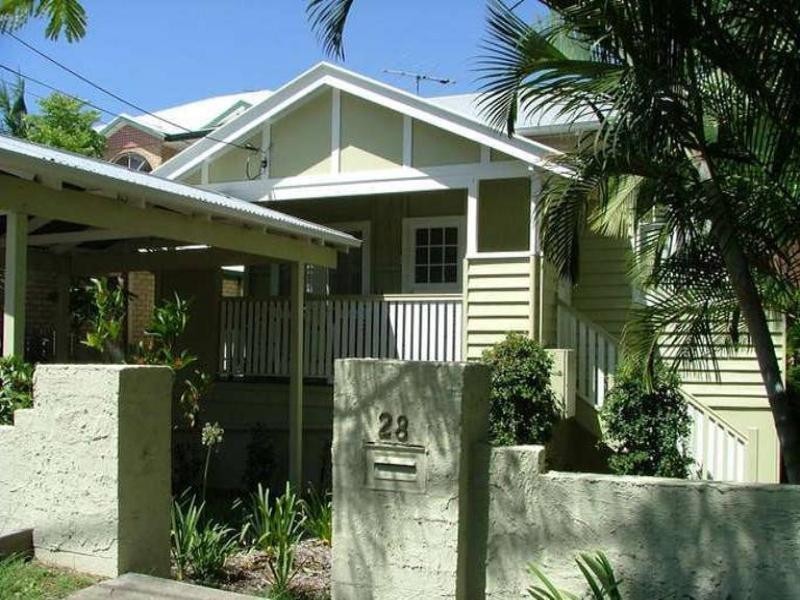 28 Baragoola Street, Coorparoo QLD 4151