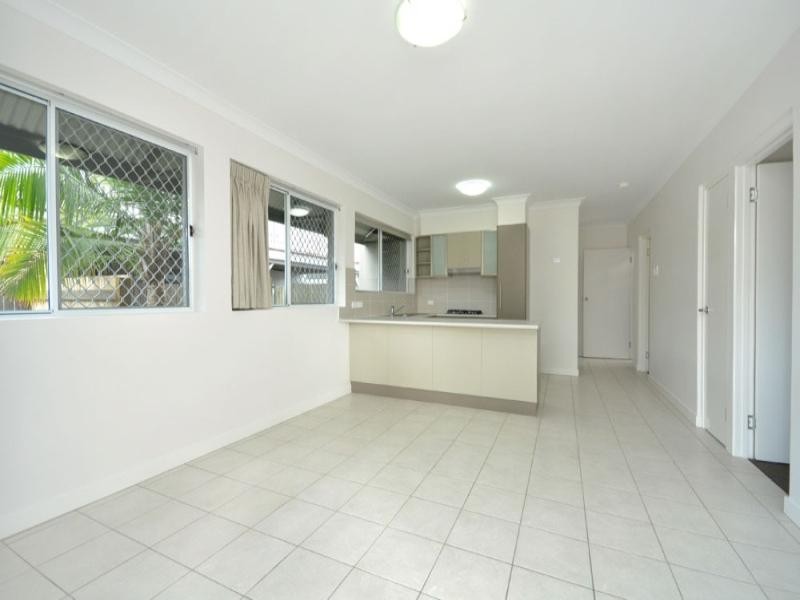 2/93 Waterton Street, Annerley QLD 4103