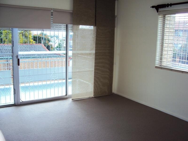 1/333 Cornwall Street, Greenslopes QLD 4120