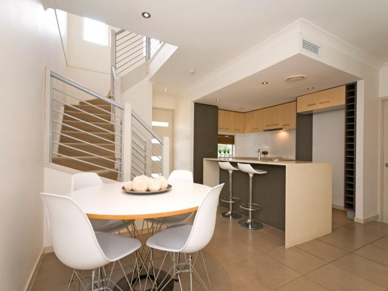 4/35 Rutland Street, Coorparoo QLD 4151