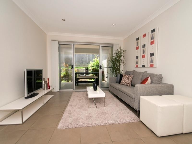 4/35 Rutland Street, Coorparoo QLD 4151