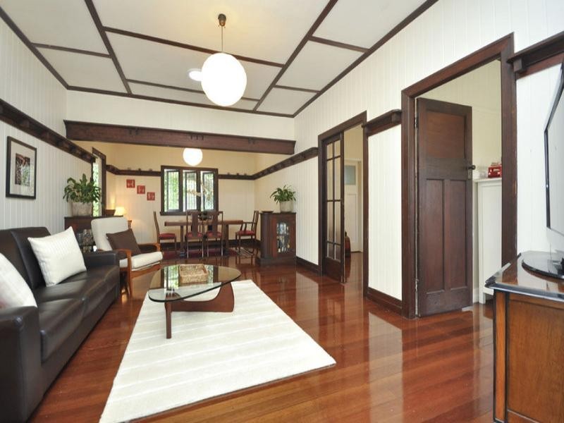 64 Bundah Street, Camp Hill QLD 4152