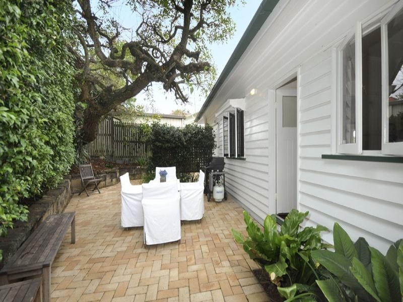 64 Bundah Street, Camp Hill QLD 4152