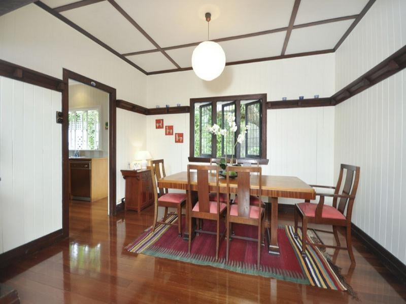 64 Bundah Street, Camp Hill QLD 4152