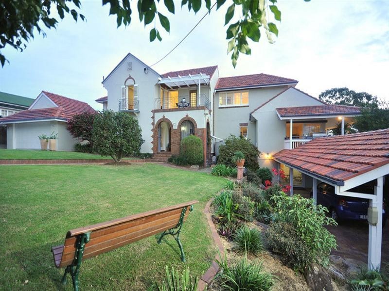 23 Spica Street, Coorparoo QLD 4151