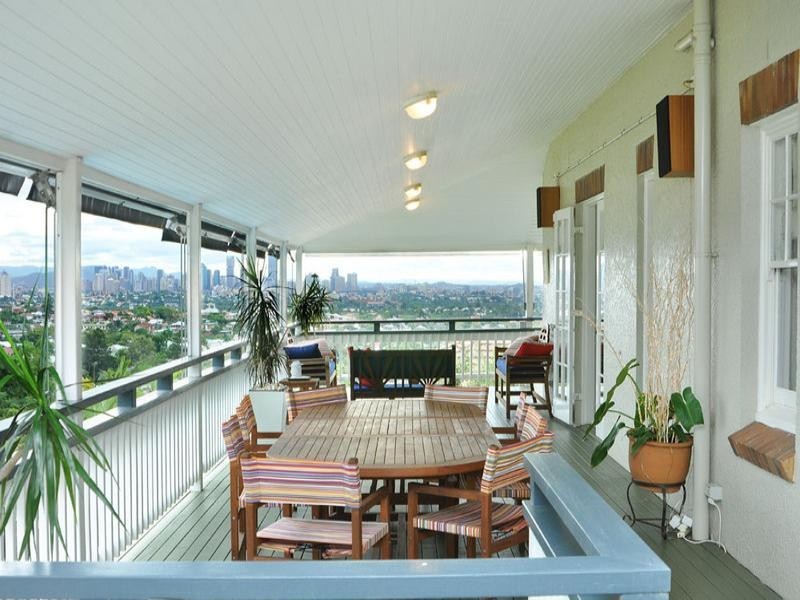 23 Spica Street, Coorparoo QLD 4151