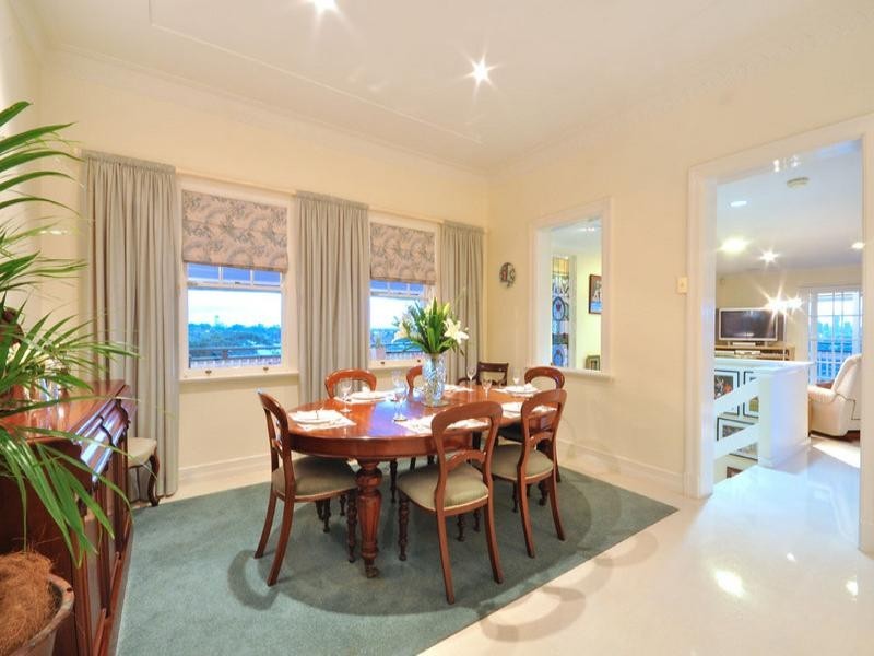 23 Spica Street, Coorparoo QLD 4151