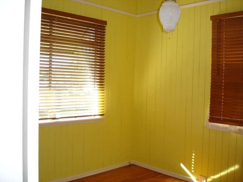 33 Wylie Avenue, Coorparoo QLD 4151