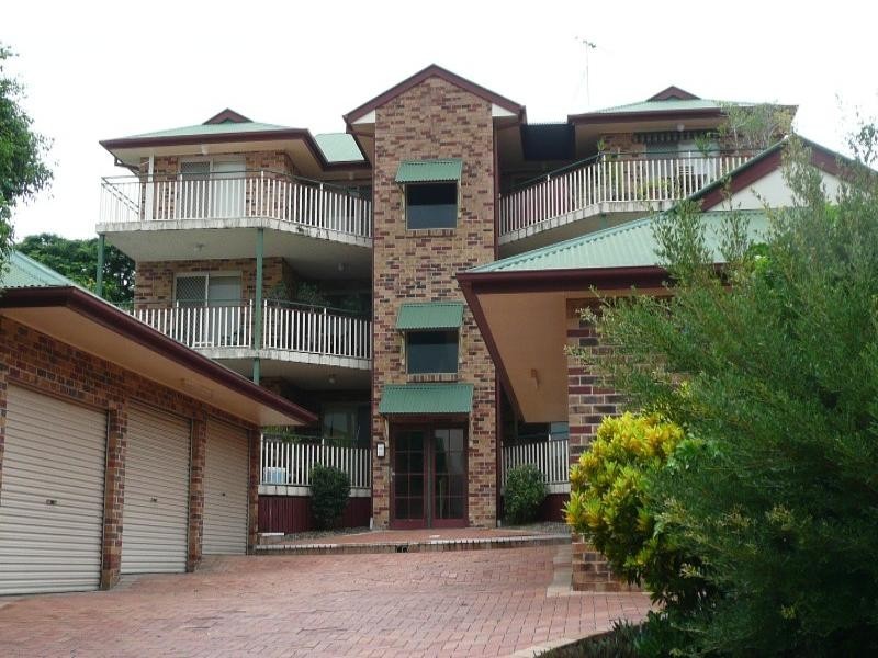 4/45 McLay Street, Coorparoo QLD 4151