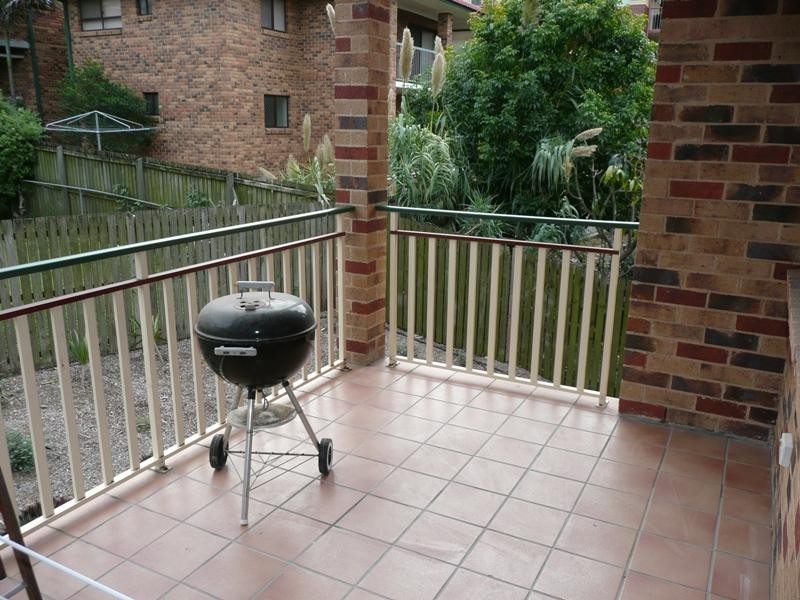 4/45 McLay Street, Coorparoo QLD 4151