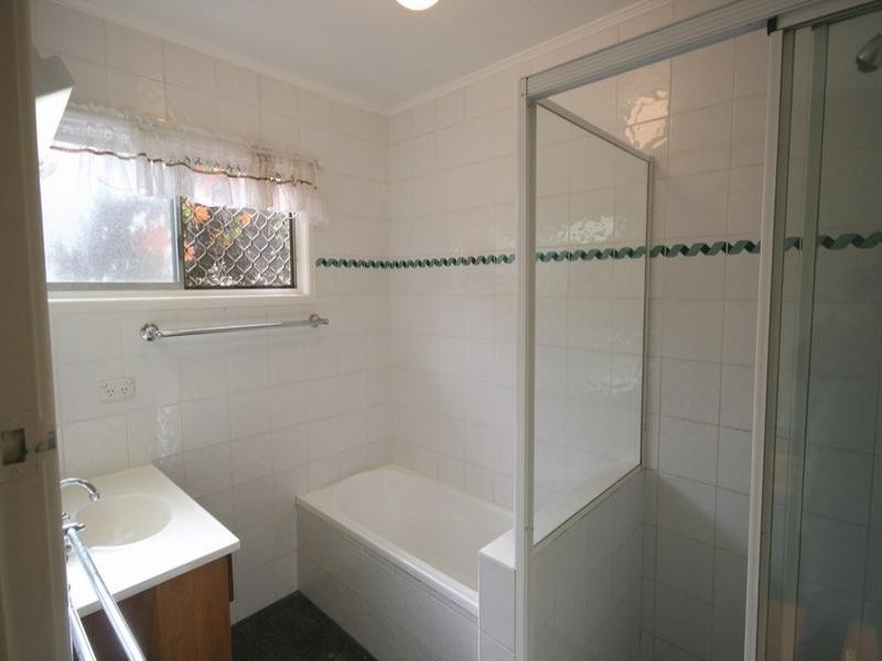 32 Banbury Street, Carina QLD 4152