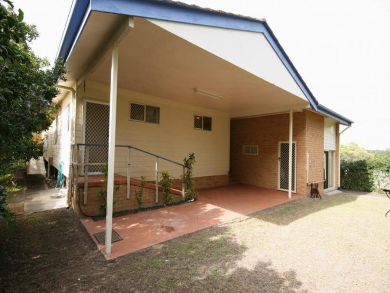 32 Banbury Street, Carina QLD 4152