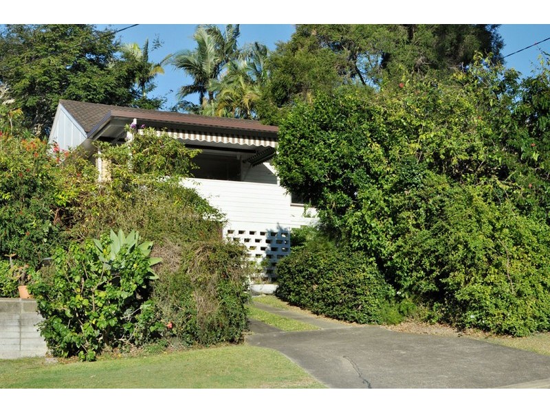 5 Stoneleigh Street, Coorparoo QLD 4151