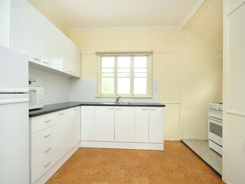 93 Ridge Street, Greenslopes QLD 4120