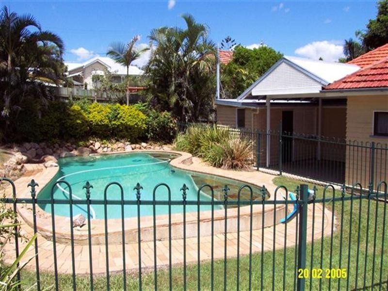 58 MacDonald Street, Norman Park QLD 4170