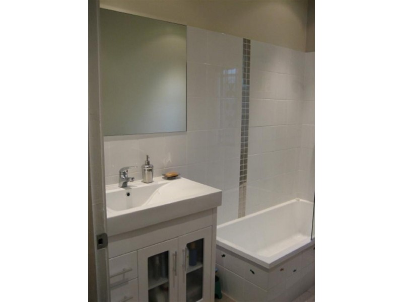 58 MacDonald Street, Norman Park QLD 4170