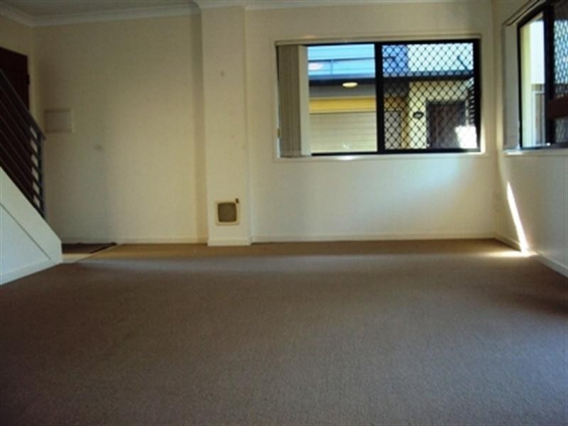 9/96 Marquis Street, Greenslopes QLD 4120