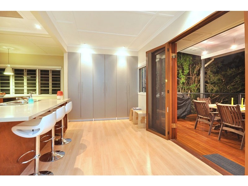 19 Mars Street, Coorparoo QLD 4151
