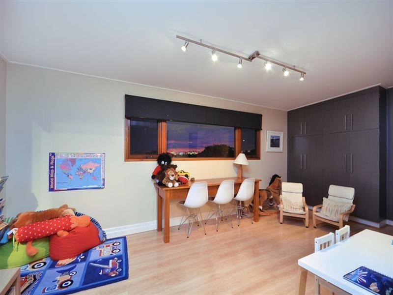 19 Mars Street, Coorparoo QLD 4151