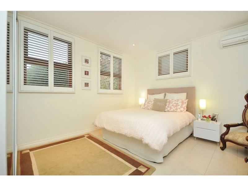 19 Mars Street, Coorparoo QLD 4151